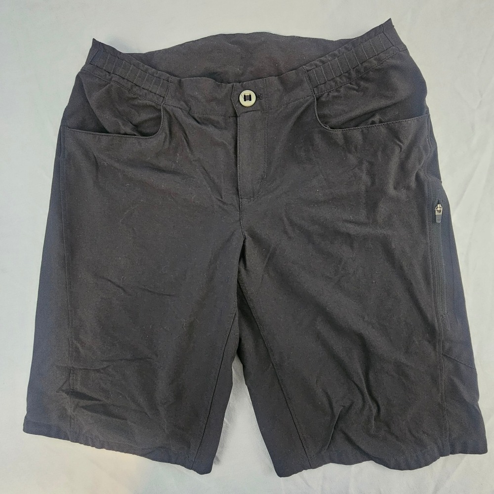 Patagonia Worn Wear Women's Size 8 Black Nylon Shorts L692